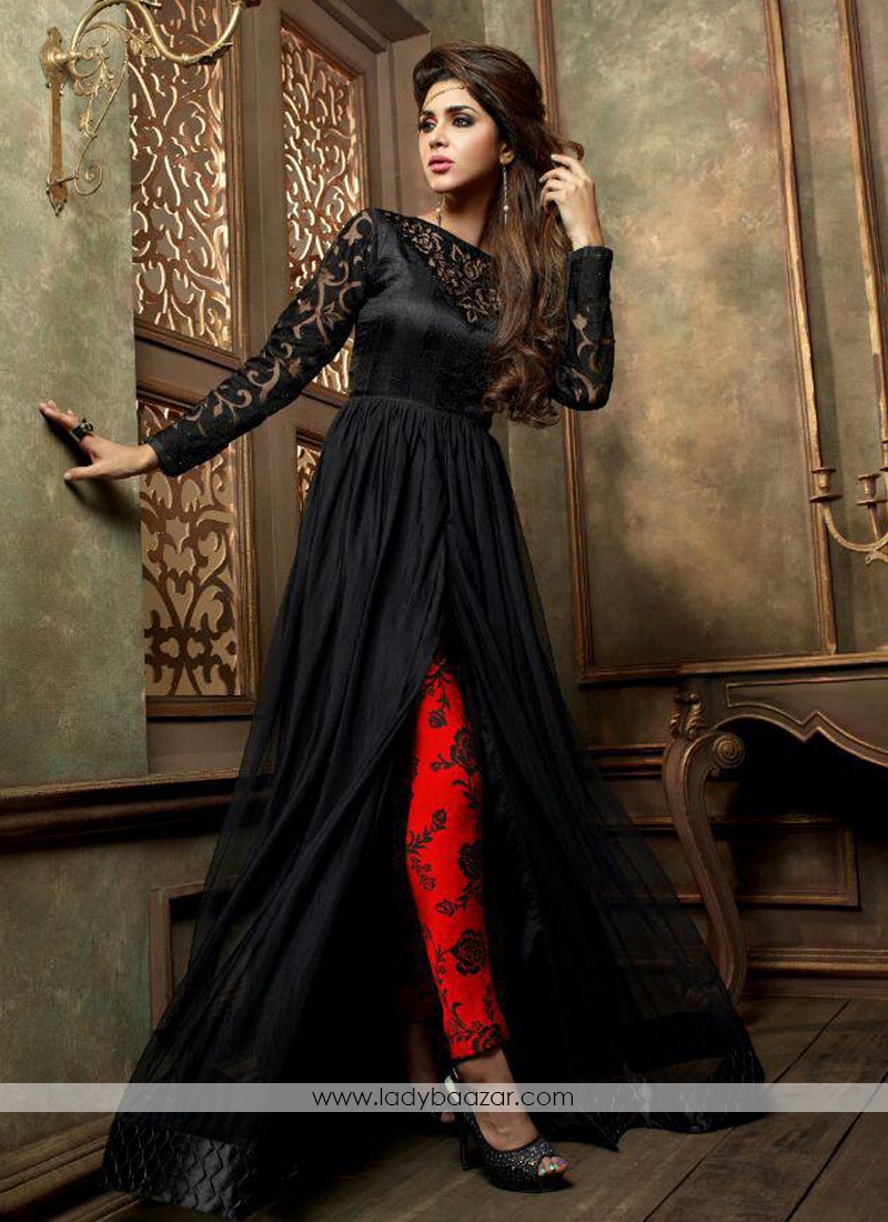 Captivating georgette black and red Gown