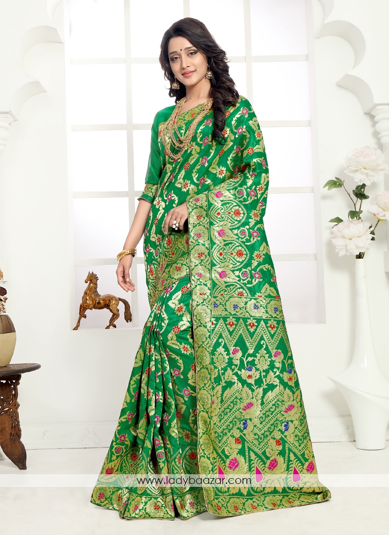 Distinctive Designer Banarasi Silk Saree