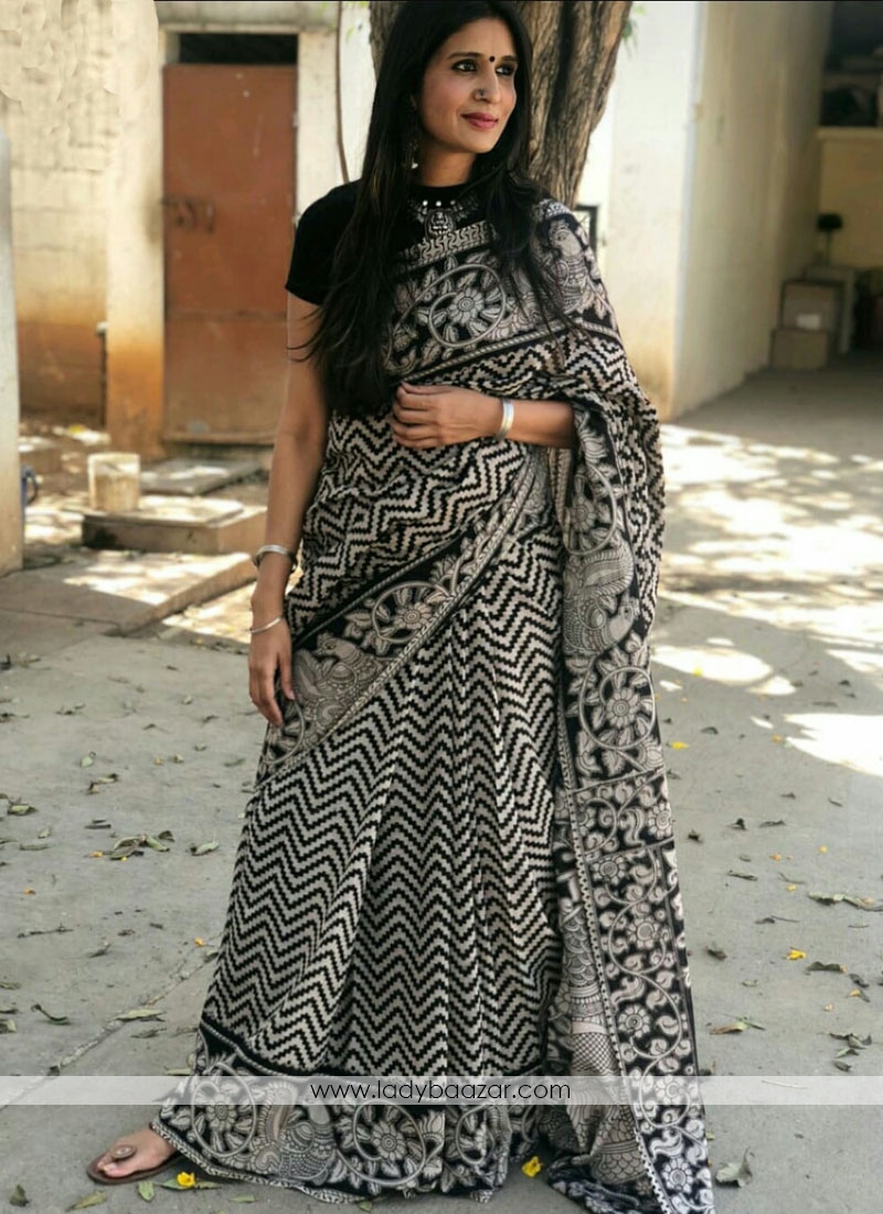 Incredible Digital Print  Work Black And White Silk Saree