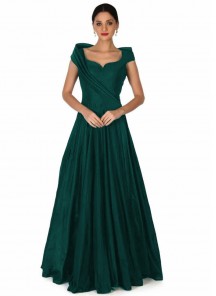 Sophisticated  pleated Tapeta Silk Readymade Gown
