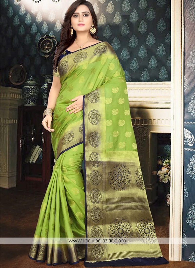 Vibrant Weaving Cotton Silk Green Traditional Saree