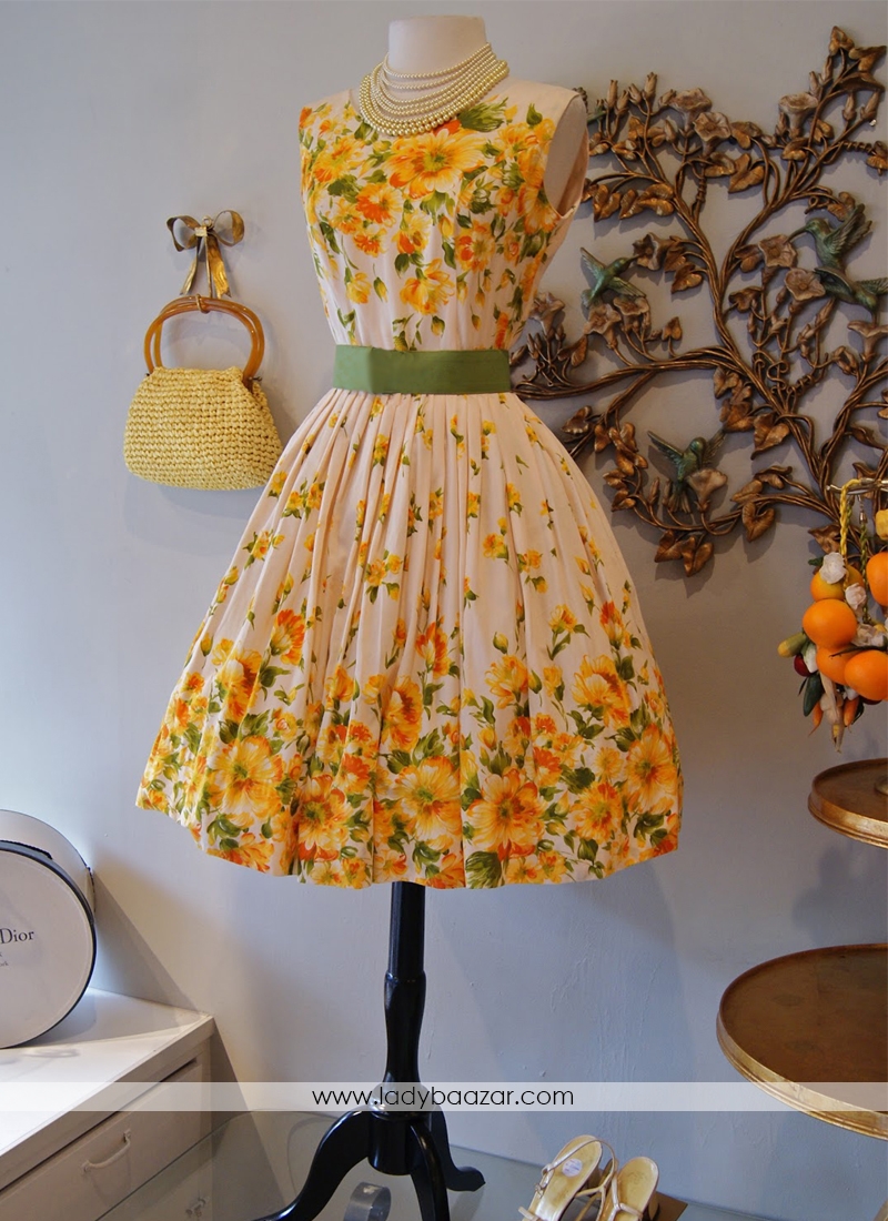 Vintage Floral Crepe Sleeveless Yellow With  Cream Western Wear